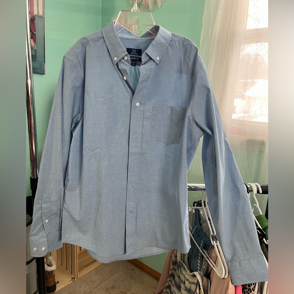 Men’s Button-up dress shirt